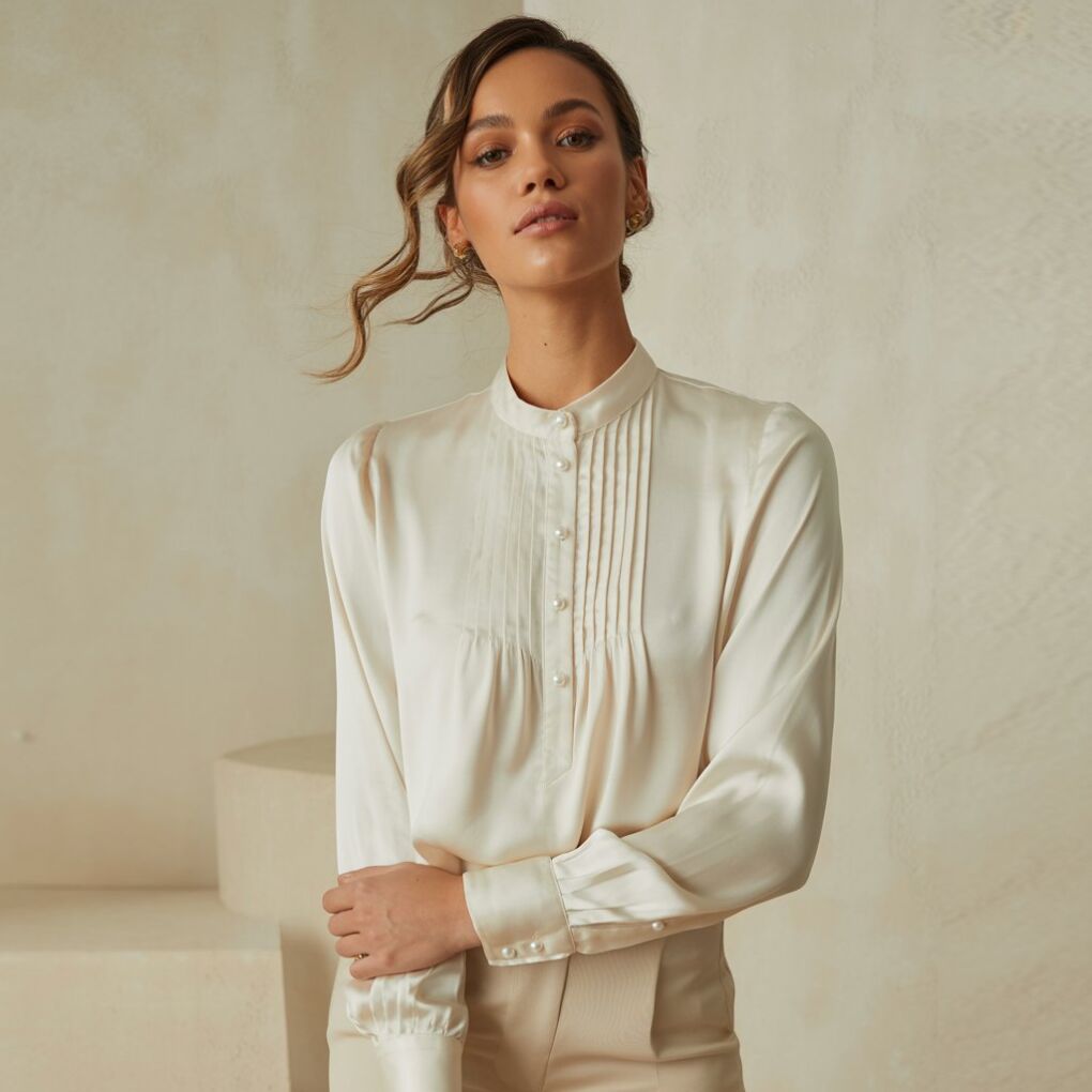 What is a Blouse